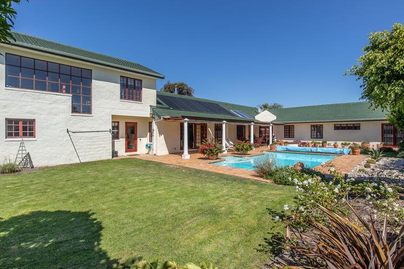 5 Bedroom Property for Sale in Tokai Western Cape